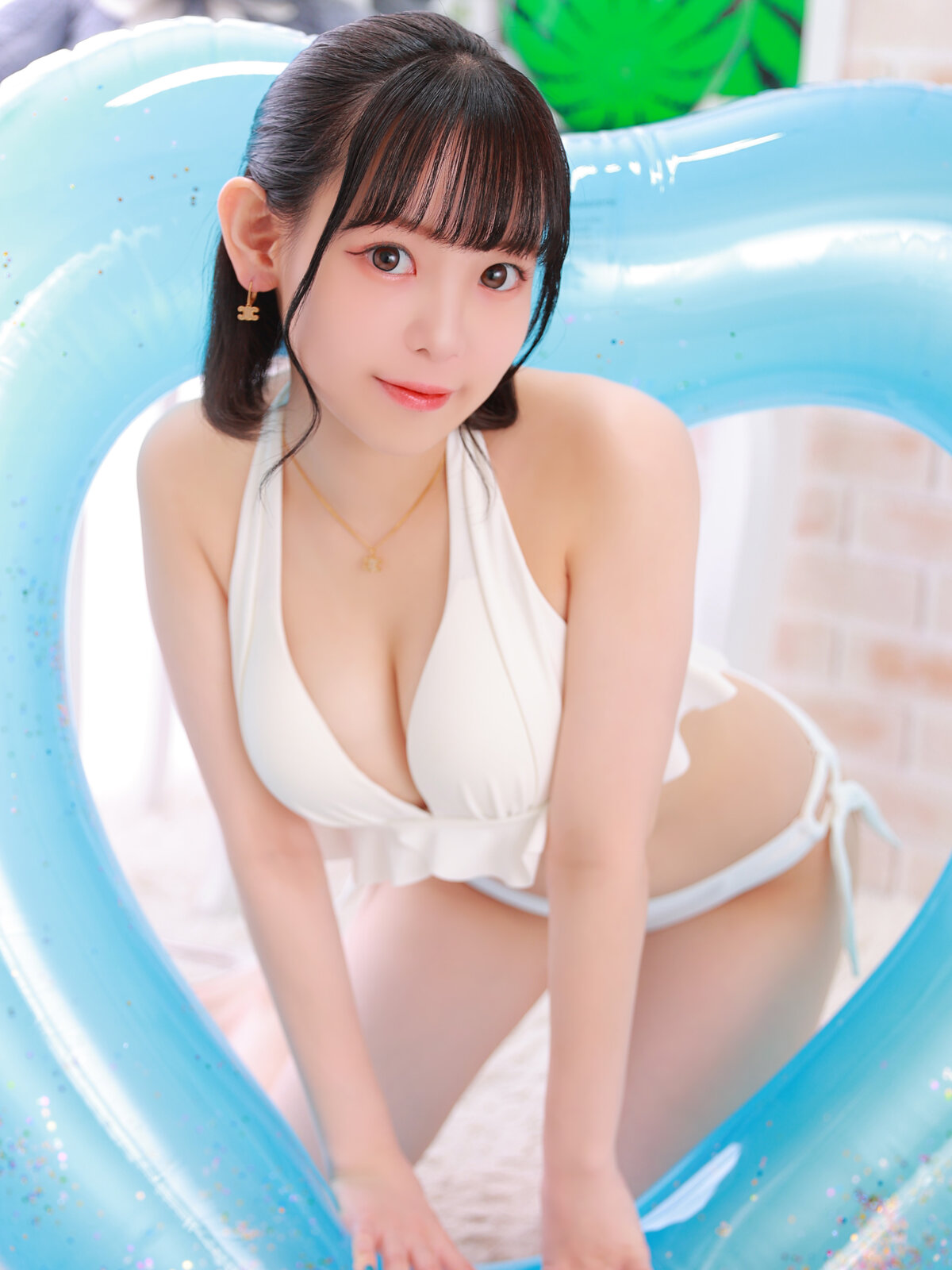 本郷あみ
